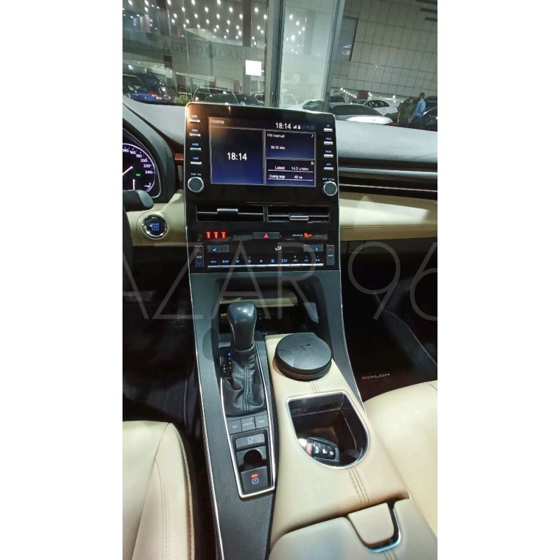 Toyota Avalon xle 2019