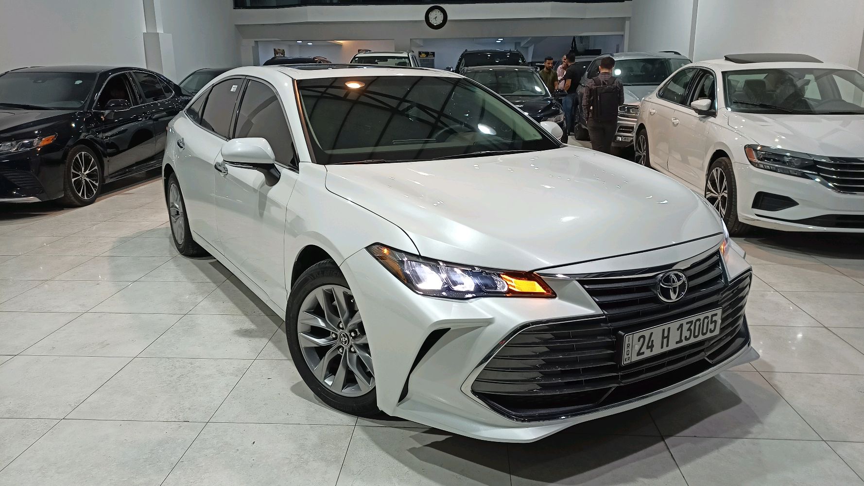 Toyota Avalon xle 2021