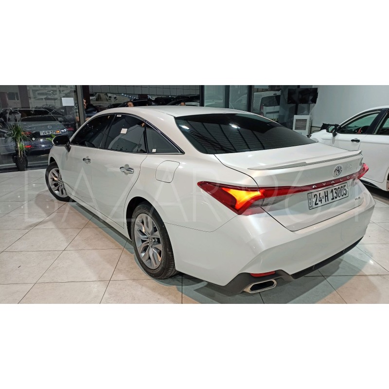 Toyota Avalon xle 2021