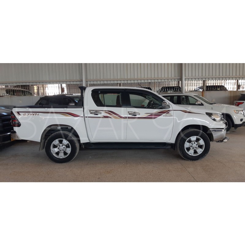 TOYOTA HILLUX 4X4