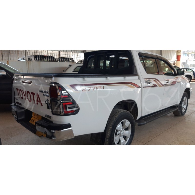 TOYOTA HILLUX 4X4