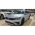 VOLKSWAGEN PASSAT R LINE 