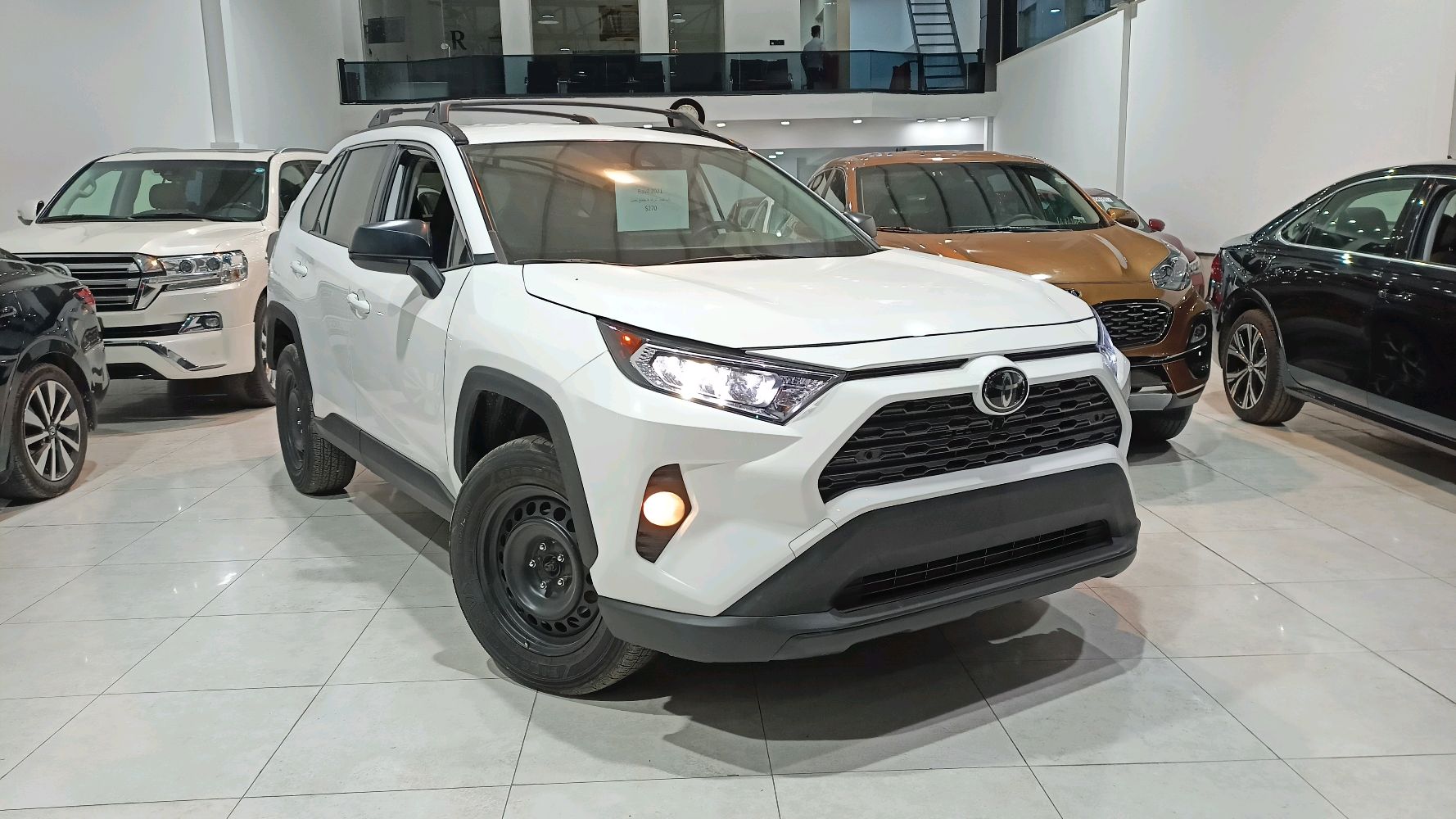 Toyota RAV4 le awd 2021