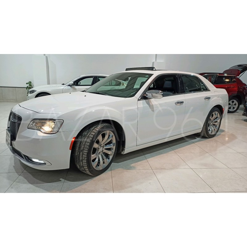 Chrysler  300 2019