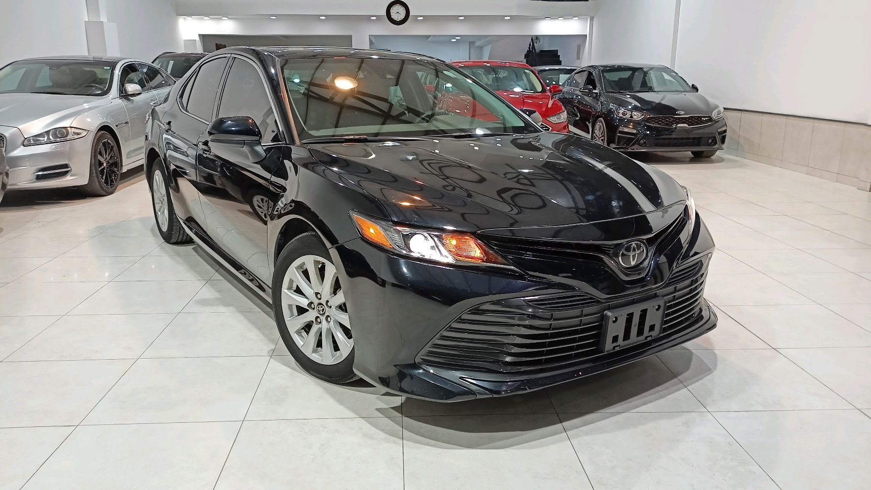 Toyota Camry le 2020