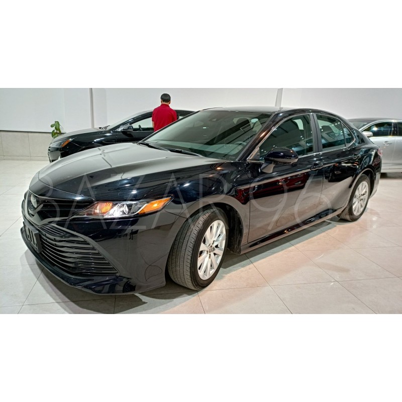 Toyota Camry le 2020