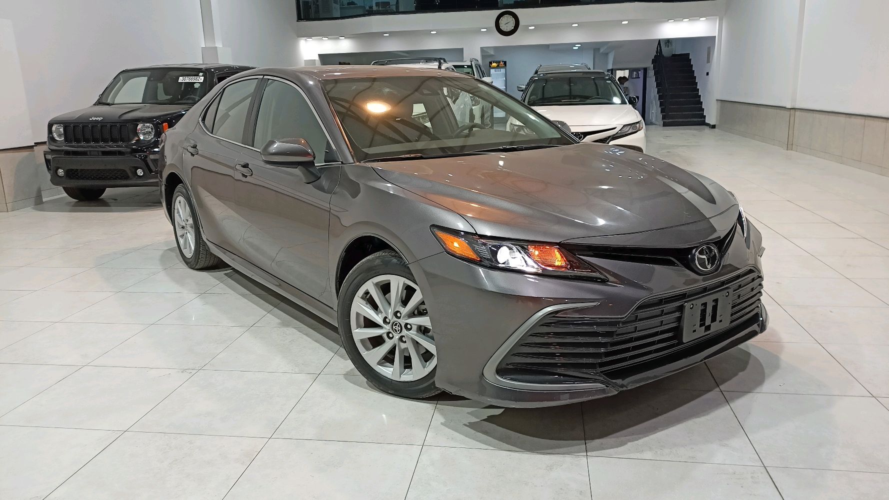 Toyota Camry le 2021 