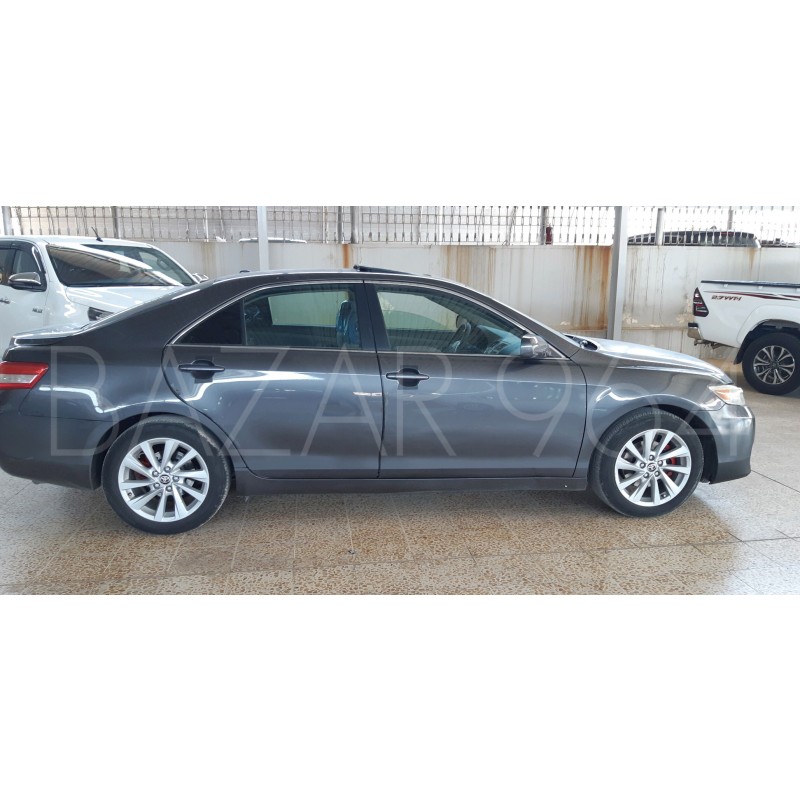 TOYOTA CAMRY LE 2010