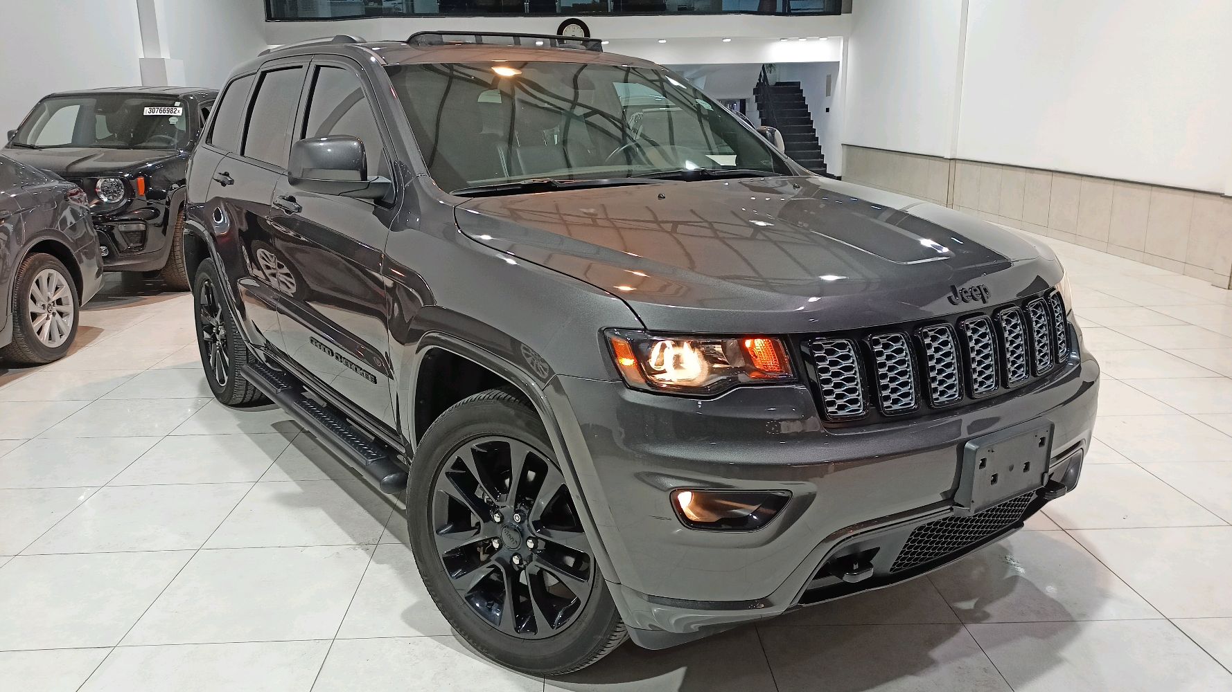 jeep grand Cherokee black top 2020