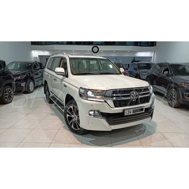 Toyota land cruiser GXR grand touring 2021