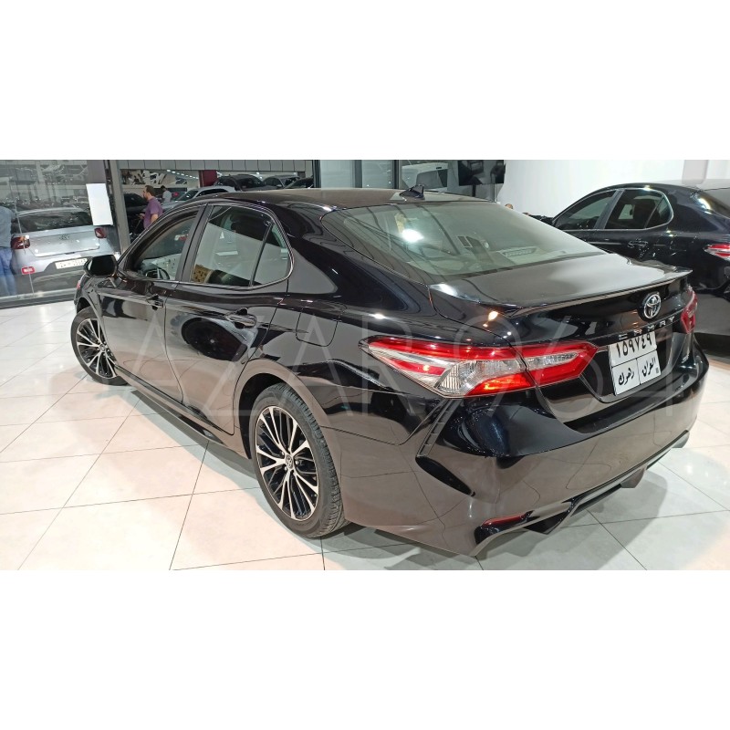 Toyota Camry se 2019