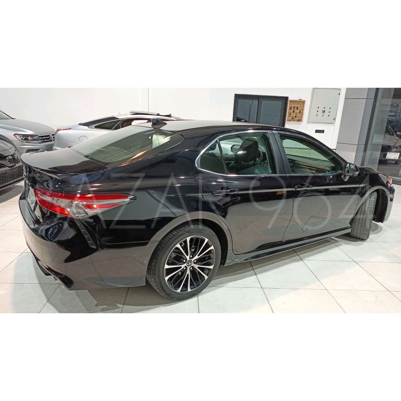 Toyota Camry se 2019