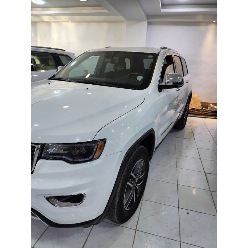 جيب grand cherokee 2019 4×2