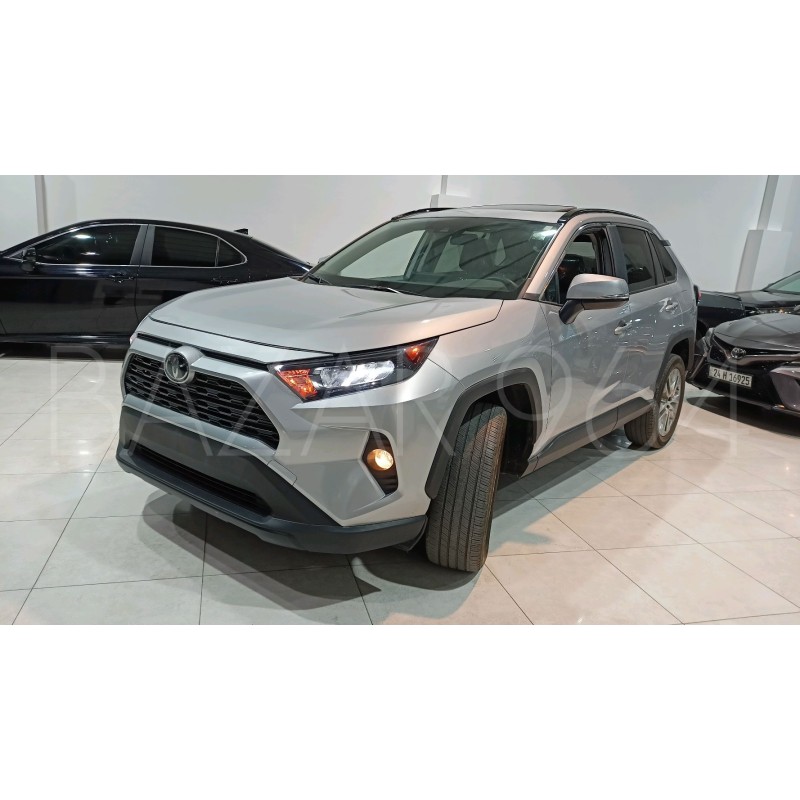 Toyota RAV4 XLE premium AWD 