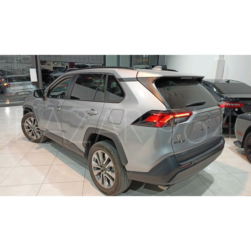 Toyota RAV4 XLE premium AWD 